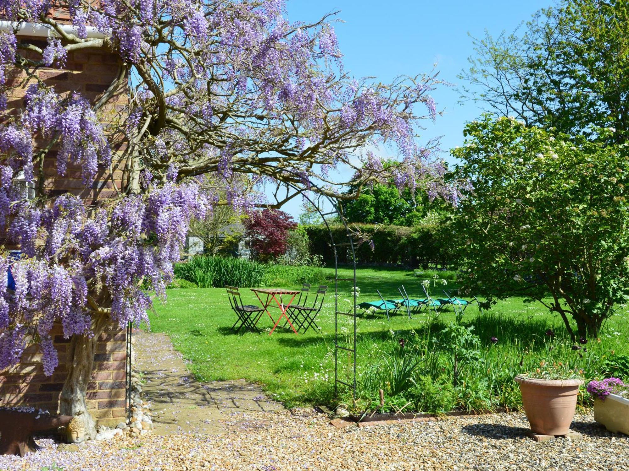 Wisteria Cottage Gayton  Buitenkant foto